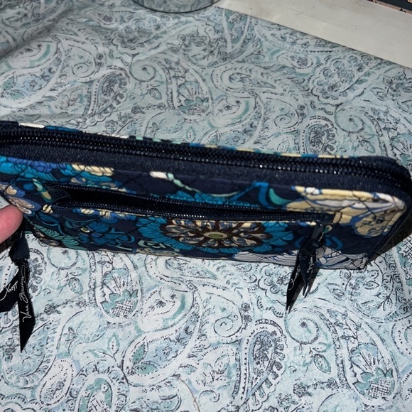 VERA Bradley small blue floral wallet - Picture 4 of 4